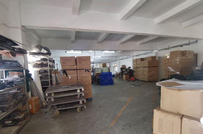 小独院来了2300平厂房观澜观光路边上三层小独院出租