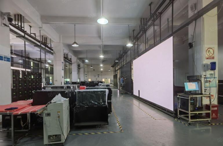 龙华北部附近大型厂房，一楼带上下货平台，楼上有精装修，毛坯