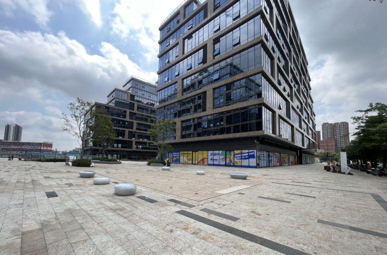 观澜福城街道楼上200到3000平，研发办公，生产厂房出租