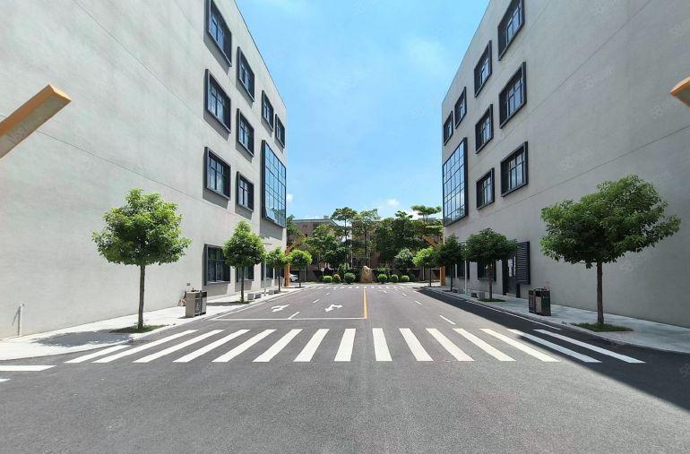 300起租龙华大浪地铁口新出楼上2000平带装修厂房仓库出租