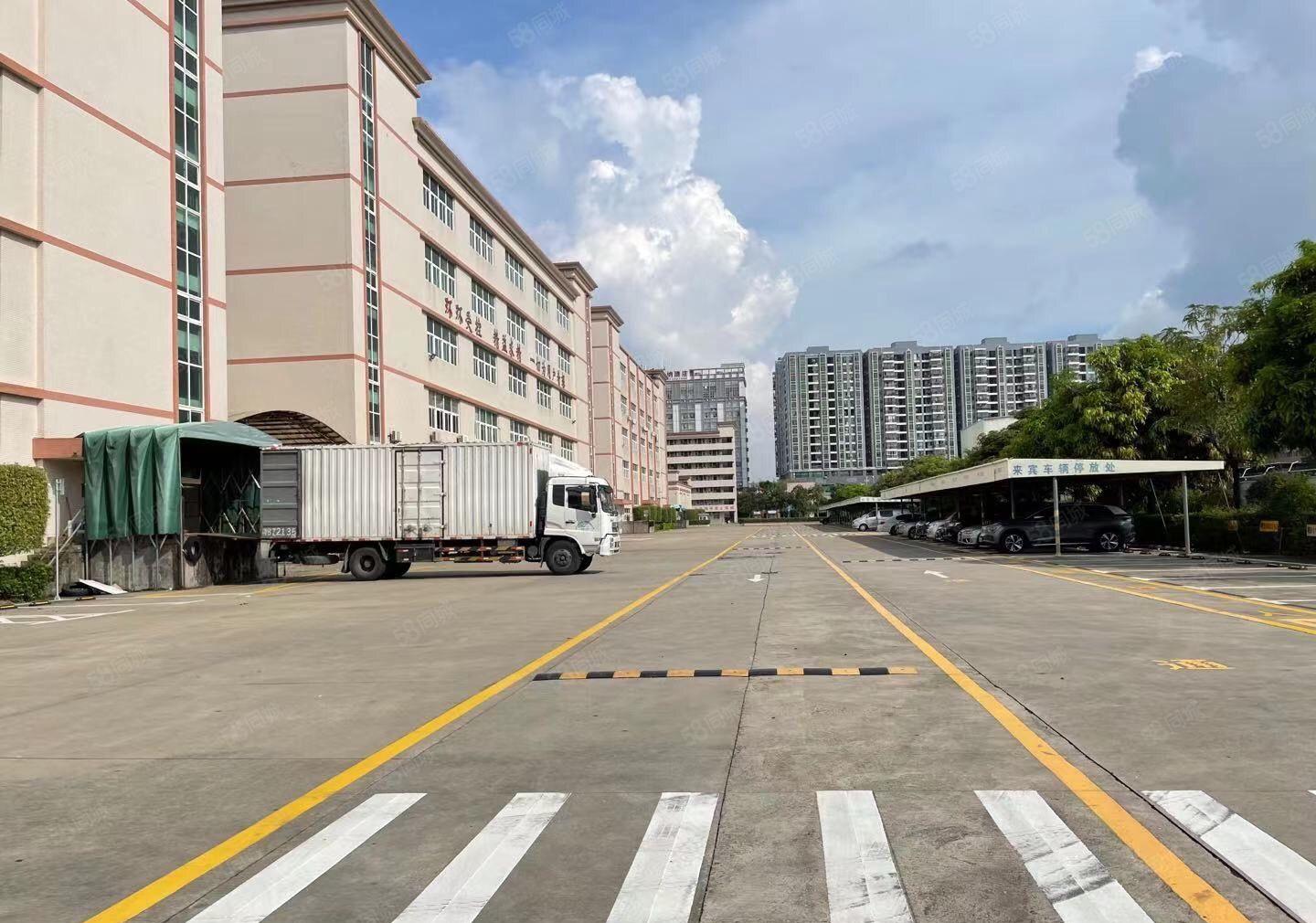 龙华地铁口原房东单层2333平红本带精装修厂房大小面积可分租