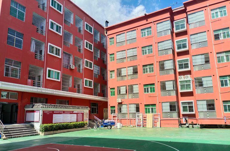 龙华大浪原房东独门独院厂房1万，厂房6000平，单层1500