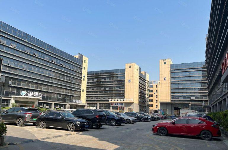 300平至500平龙华大浪精装修研发办公室厂房出租仓库分租