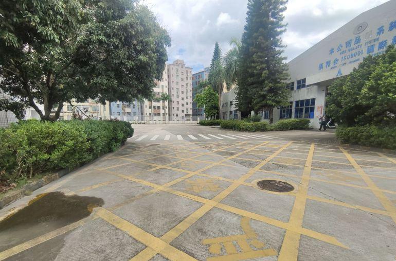 200平起分龙华民治万众城独院钢构厂房出租10000平空地大