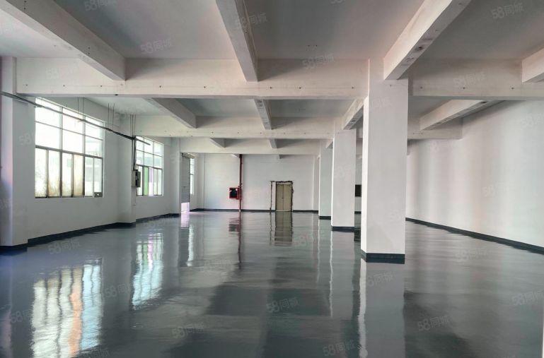 租金22元全包。龙华大浪原房东厂房仓库880平出租，全新地漆