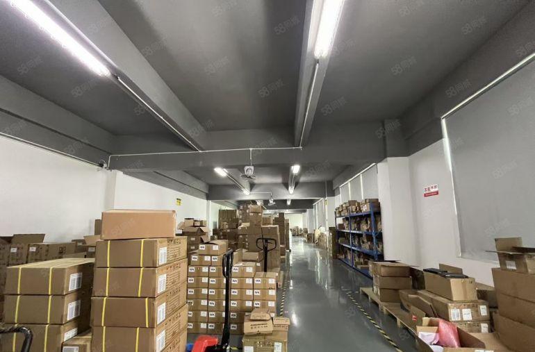 整层2100平精装厂房办公出租，龙华地铁口附近，原房东直租