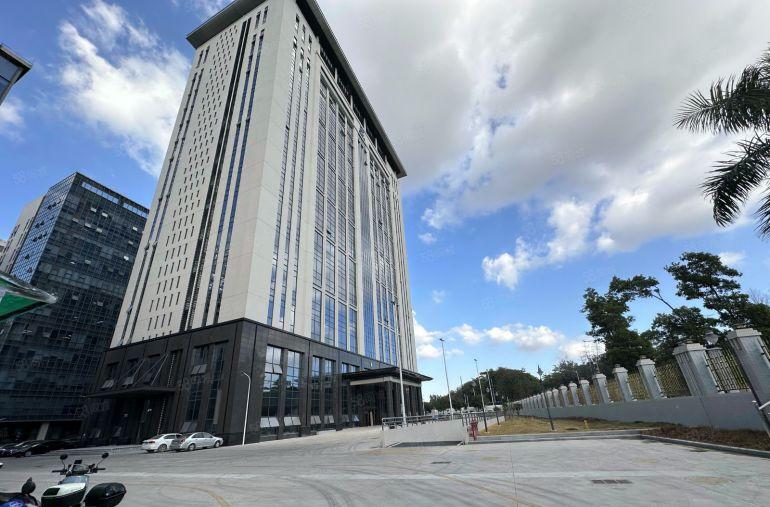 大浪高新产业园整层1500平全新