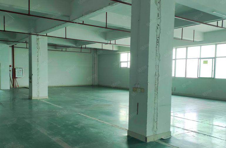 龙华大浪700平方厂房业主直租，首月租金减百分之10