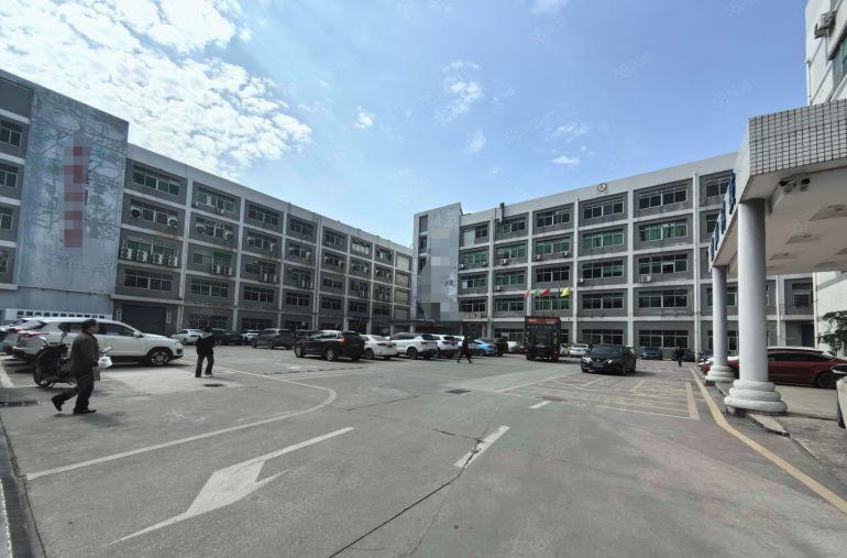 观澜桂花原房东楼上2000平精装修厂房仓库出租大小可分租