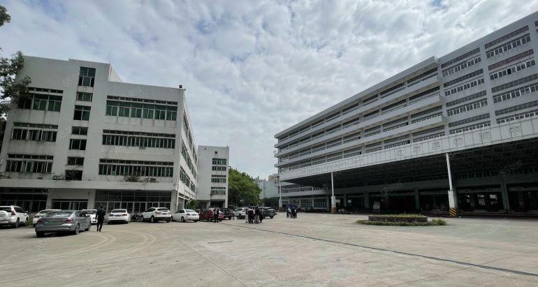 大浪主干道边上500平方至5000平方可分租厂房出租仓库出租