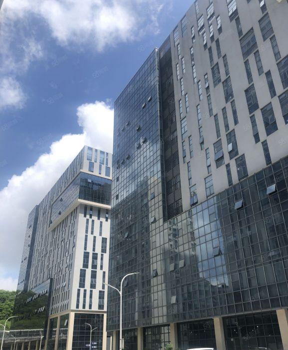 龙华厂房出租免租3个月24元一平方，300平起租精装出租