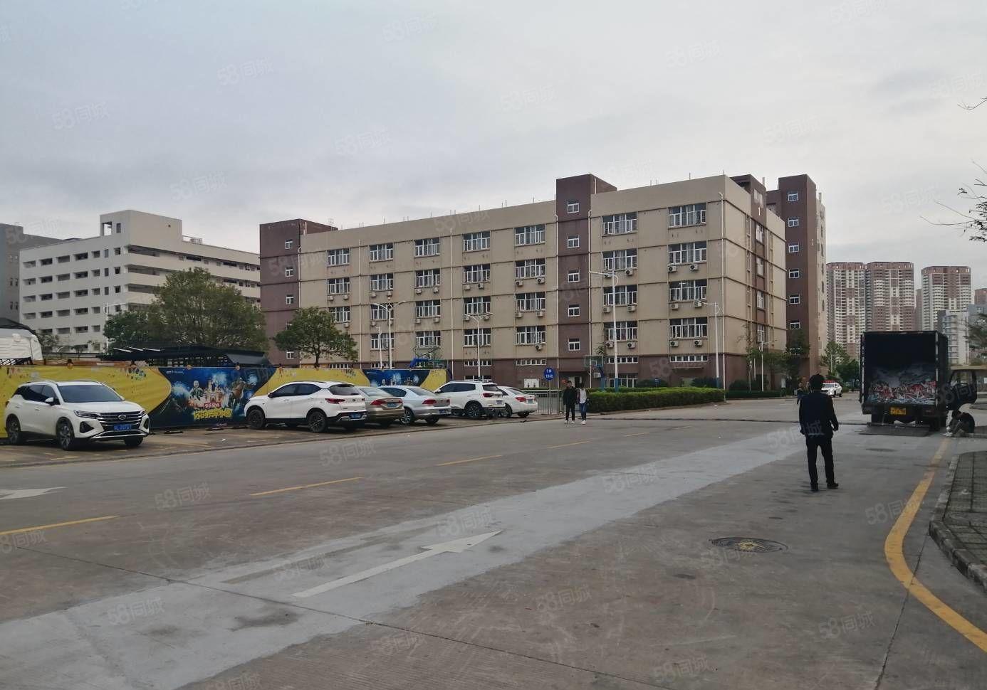 200平起分租章阁大富工业区1000平精装修办公仓库厂房出租