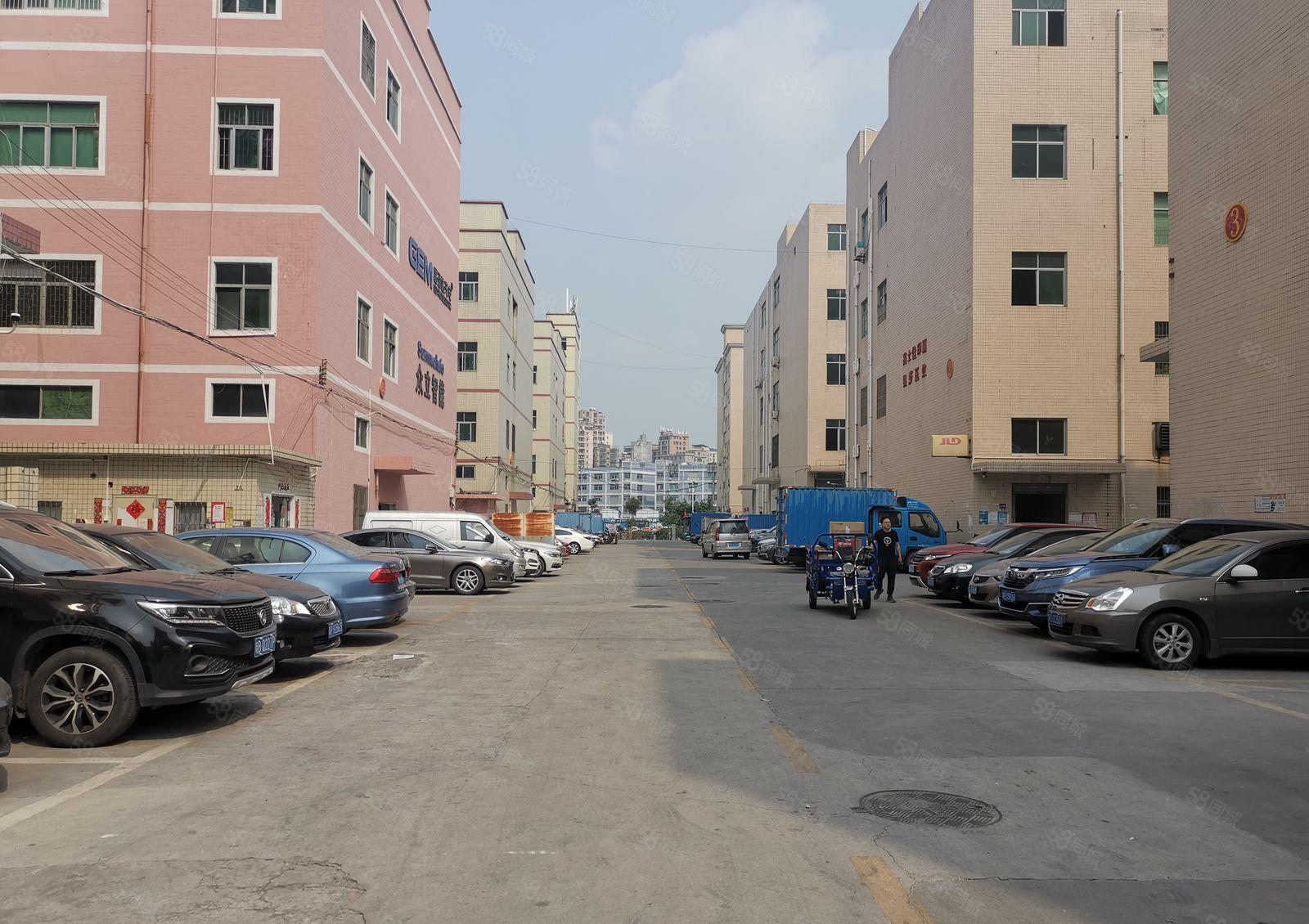 龙华汽车站旁工业园1600平带精装修办公室仓库厂房出租可分租