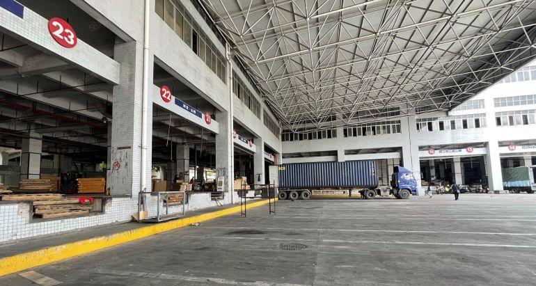 大浪主干道边上500平方至5000平方可分租厂房出租仓库出租