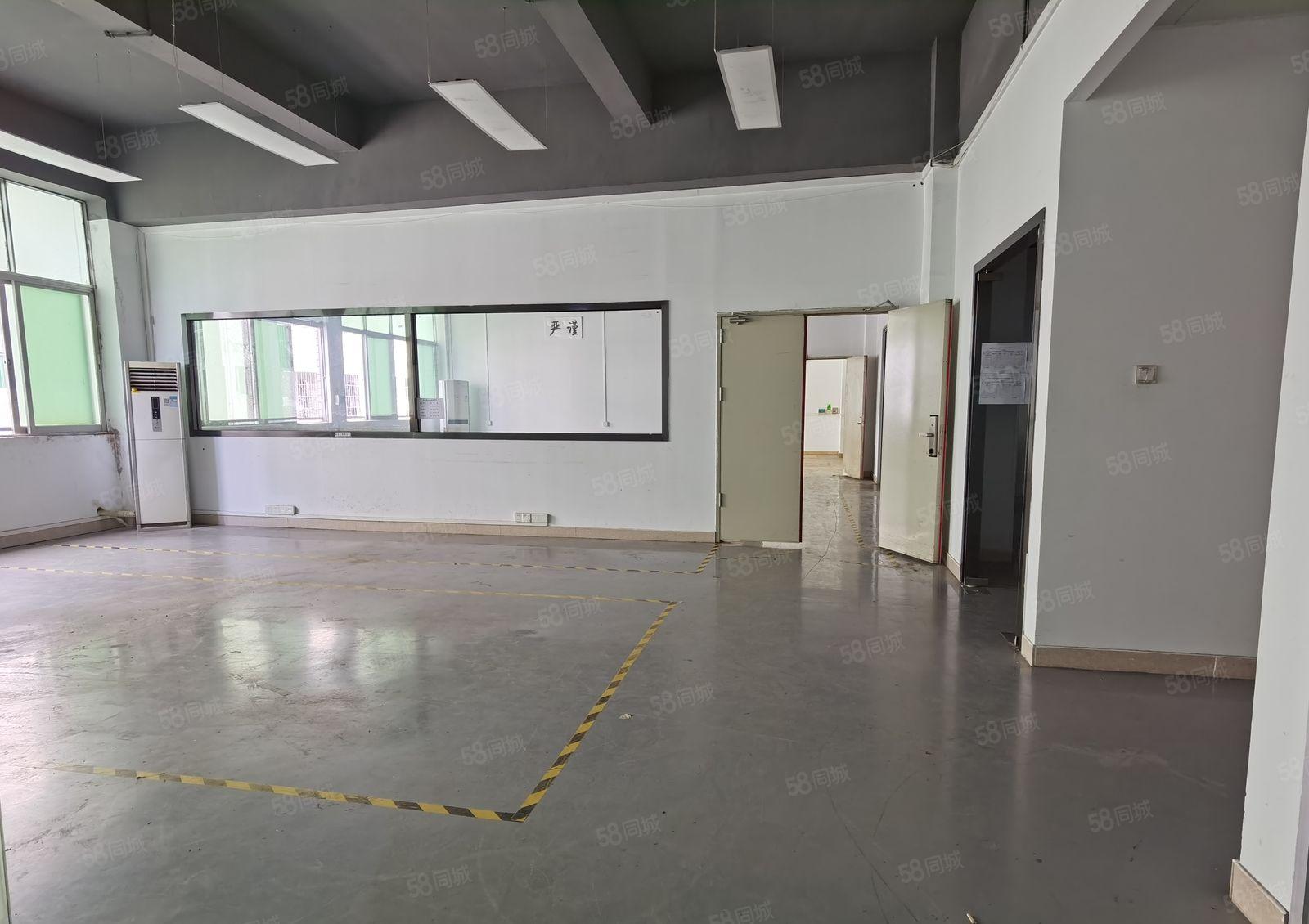 龙华大浪商业中心旁独院厂房二楼700平米出租带装修配两吨货梯