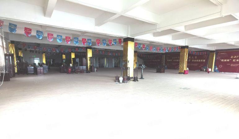 21元观澜牛湖地铁口原房东独门独院13层9280平，空地大