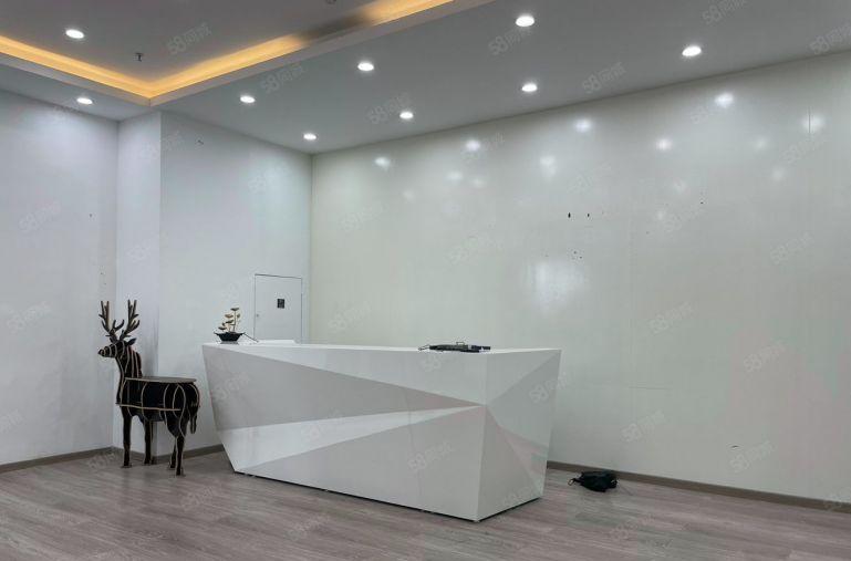 龙华大浪红本科技园整层精装修1000平米厂房出租 服装可补贴