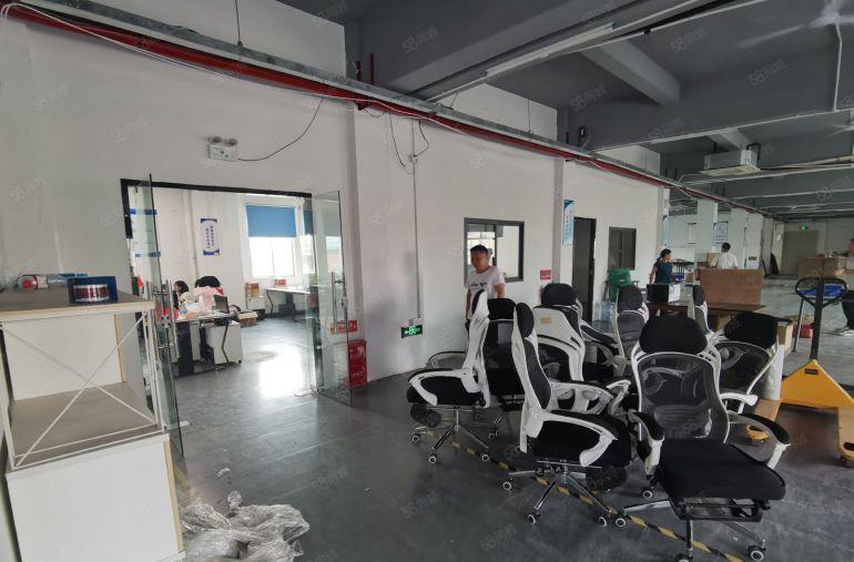 观澜观湖街道松元楼上870平带精装修厂房出租
