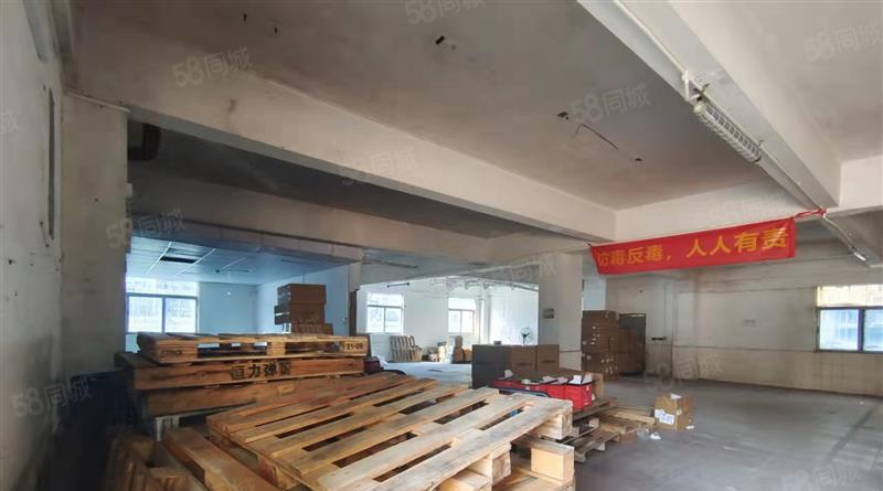 龙华清湖地铁站附近一楼1520平厂房出租可临时租
