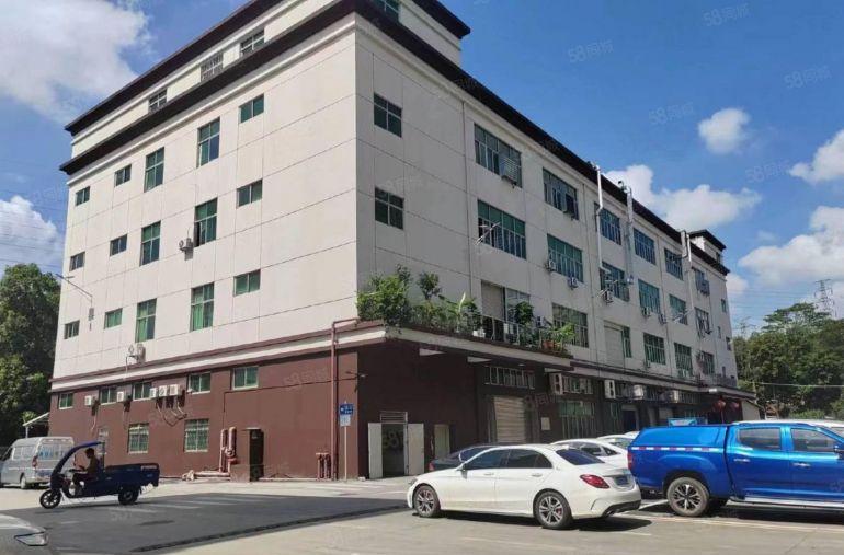 观澜高速口楼上精装修635平，原房东电商仓库地铁口厂房可分租