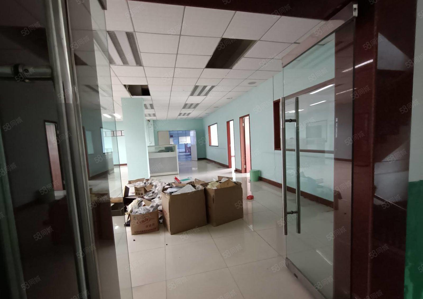 观澜章阁原房东红本厂房仓库2000平出租500平起租19元