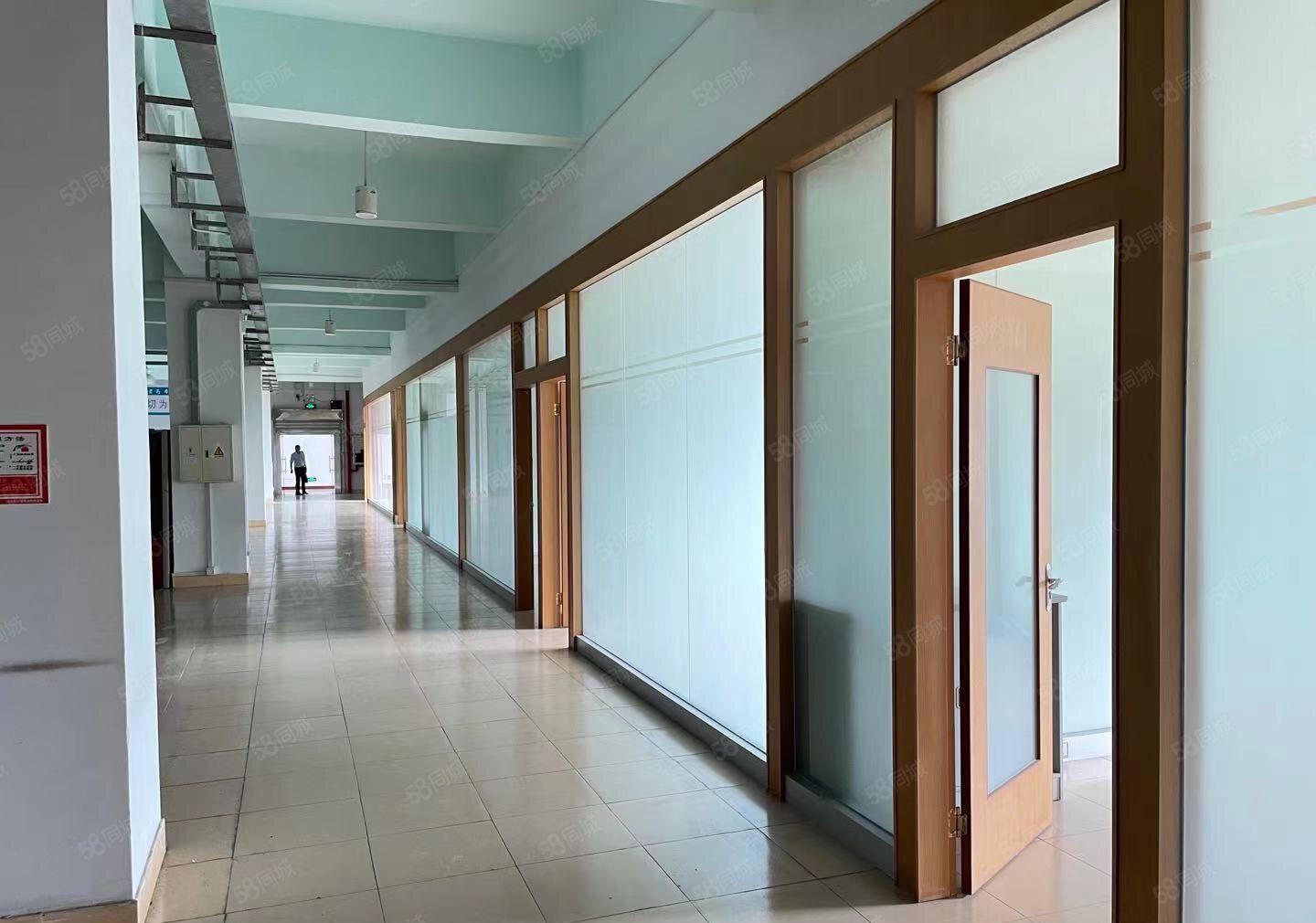 龙华地铁口原房东单层2333平红本带精装修厂房大小面积可分租