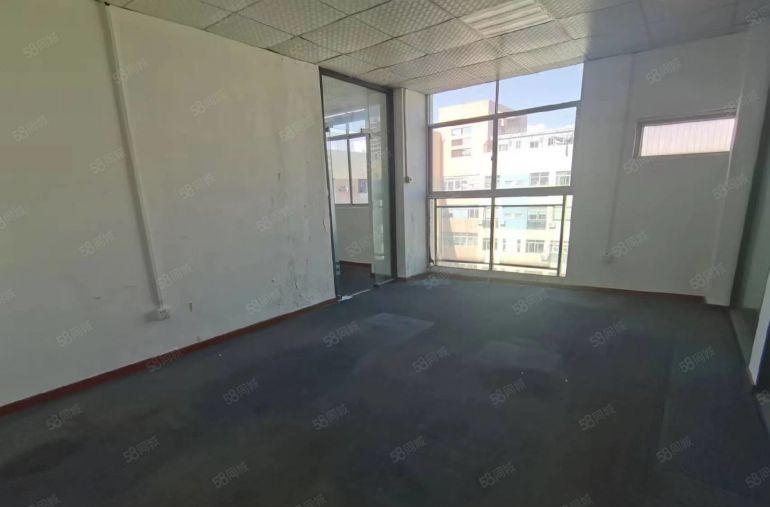 清湖北站旁 原房东出租厂房及办公室 精装修 26平