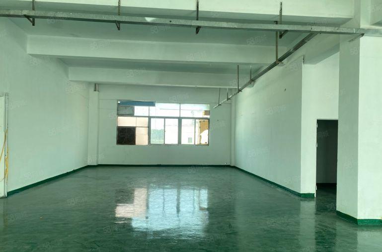 特价22元一平。大浪原房东厂房500平出租，三吨货梯行业不限