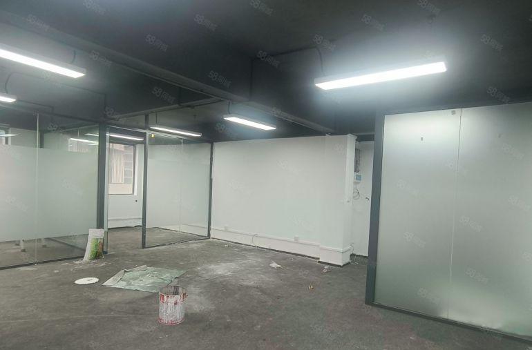 龙华民治精装修厂房仓库146平出租 带隔间办公室