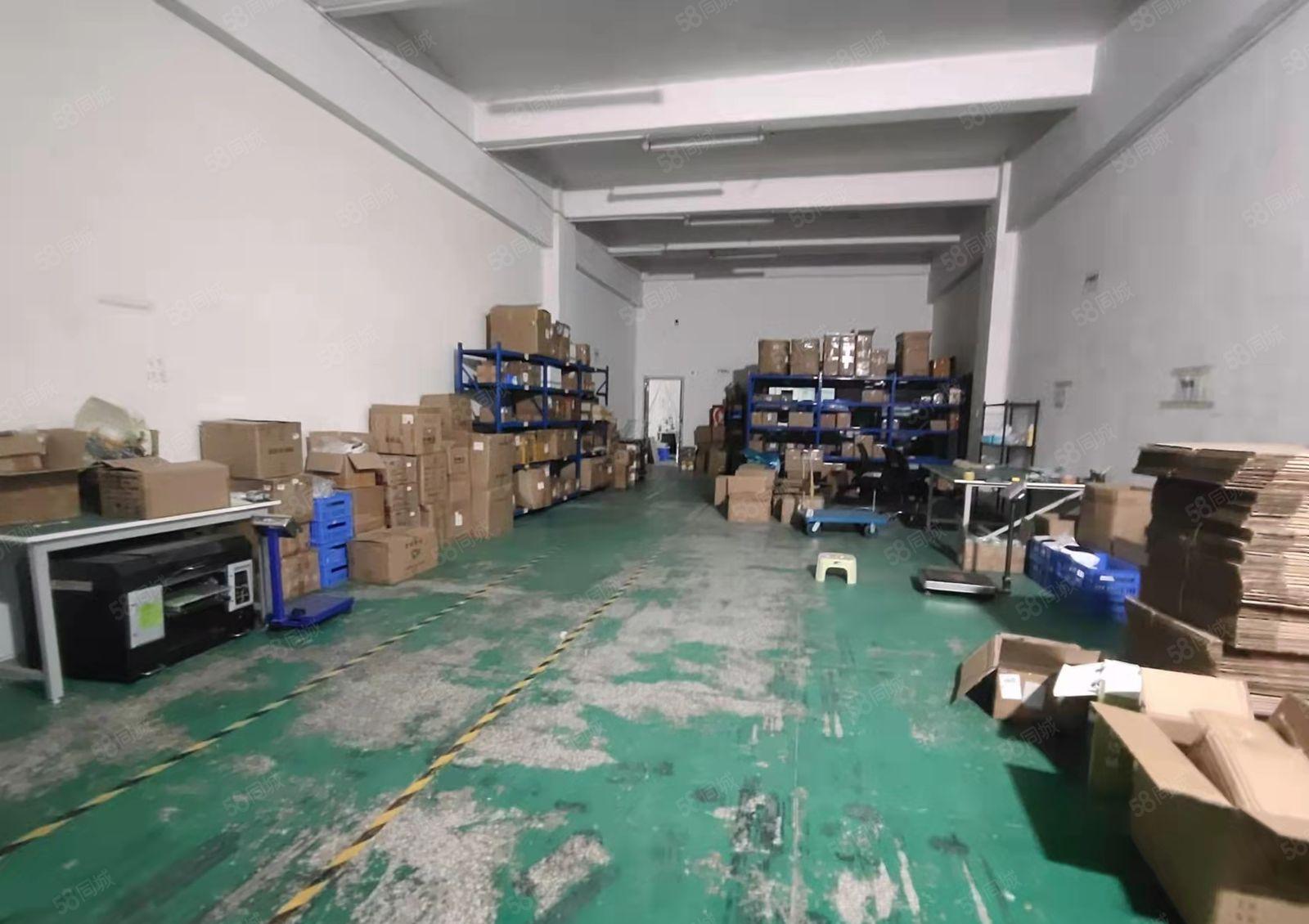 龙华清湖花半里附近一楼260平标准厂房出租