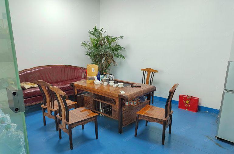 龙华元芬1000平精装办公室加车间仓库低价出租300平起分租