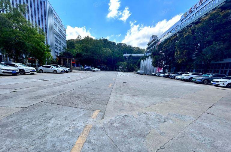 龙华元芬地铁口，数据库高新制造业基地重工业厂房出租