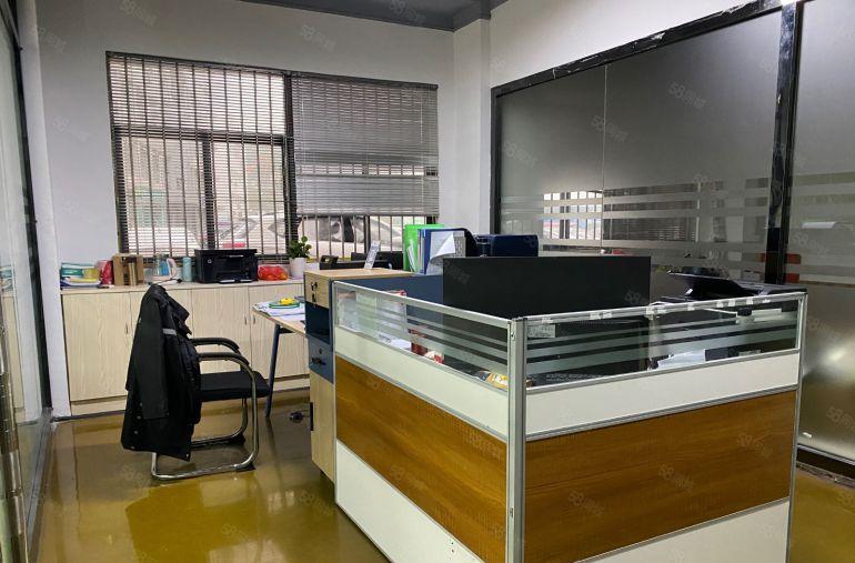 观澜地铁口一楼500平豪华精装修适合电商办公棋牌工业厂房出租