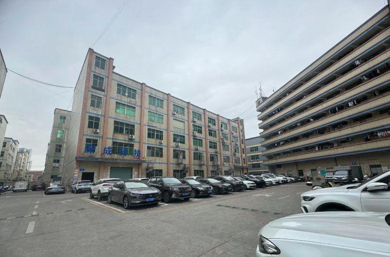 龙华大浪浪口原房东300平厂房仓库出租 电梯口 方便上下货