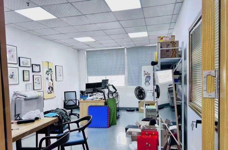 观澜桂花原房东厂房出租3000平形象好带装修大小可分租