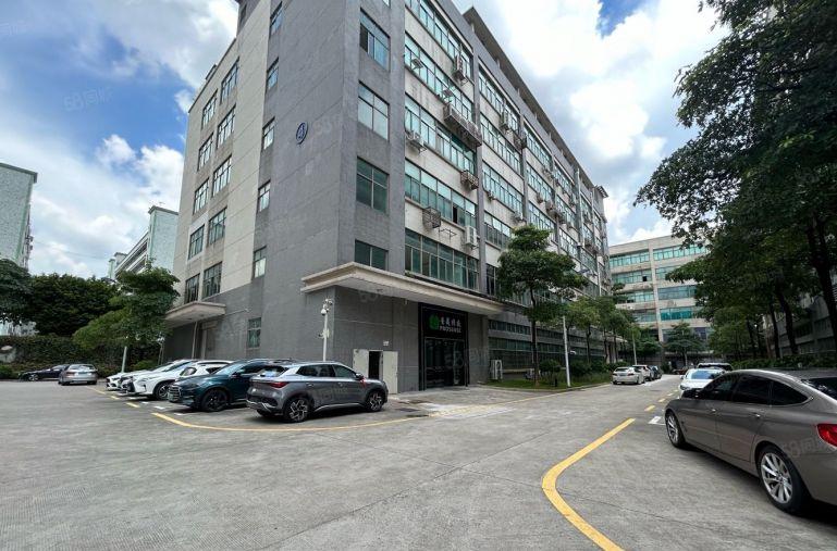 实用率90，龙华大浪原房东建筑面积918平商新园区厂房出租