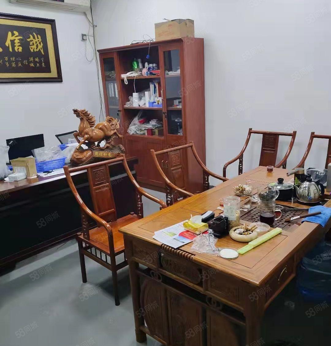 大浪与石岩交界处新出一楼1000平标准厂房 高使用率达80