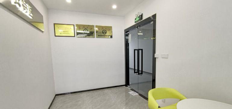 龙华大浪原房东楼上800平精装修无尘车间厂房仓库出租转租