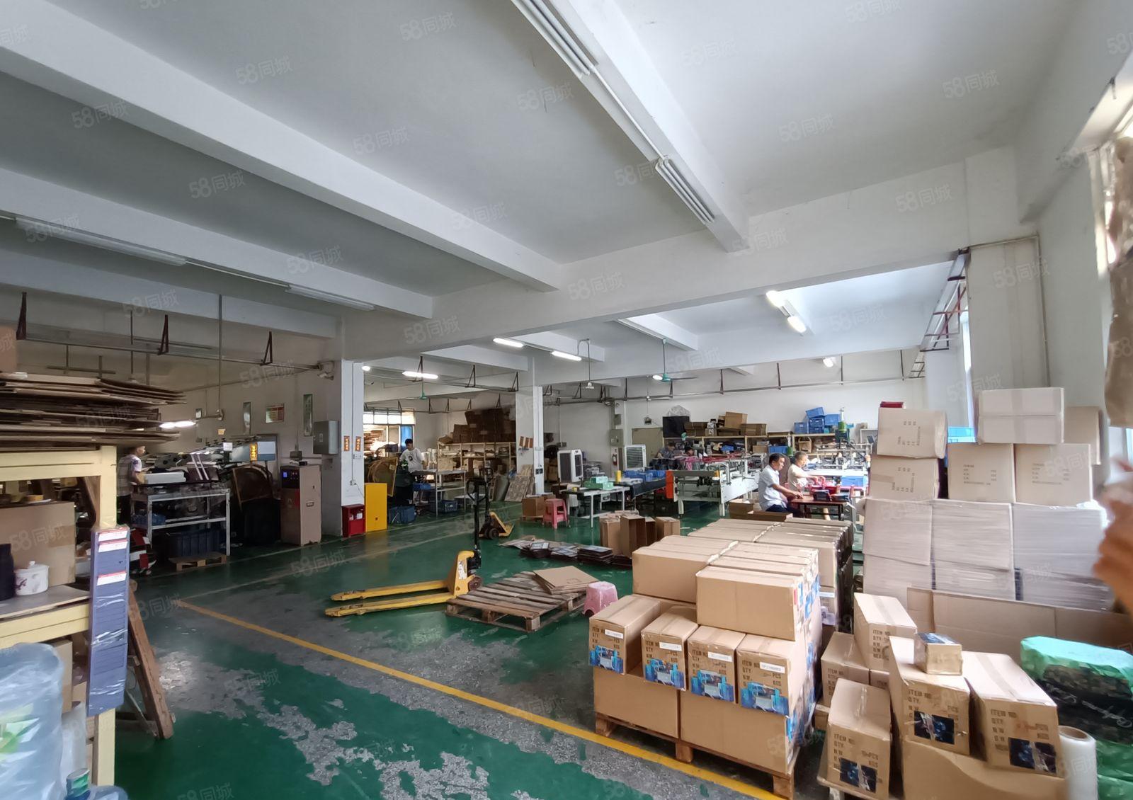 观澜福民工业园楼上1400平米厂房出租面积实在有地坪漆空地大