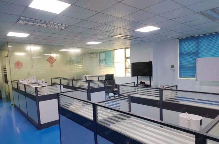 龙华天虹商场附近金典小独栋2250平米招租