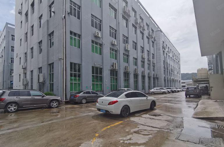 观澜同富裕原房东独门独院厂房仓库实际面积出租8000平可分租