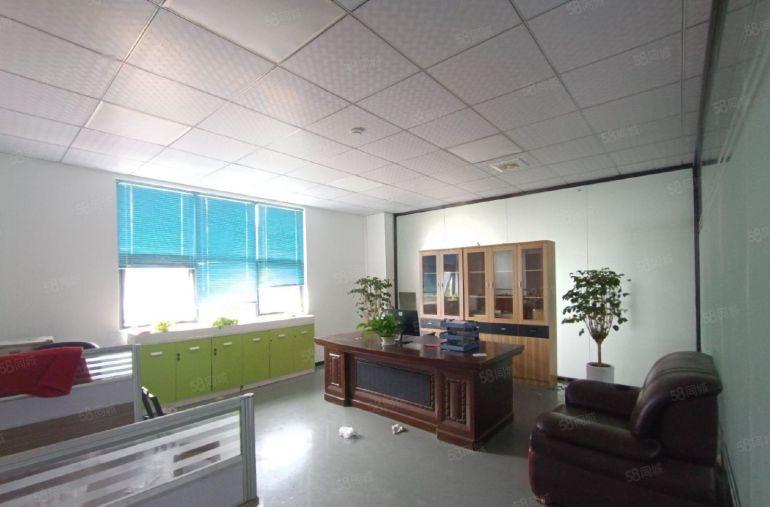 观澜章阁大型园区楼上1500平整层精装修厂房仓库出租交通方便