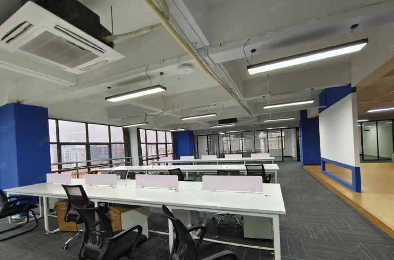 清湖地铁口800米通通会盈中心1200平整层，带家私空调出租