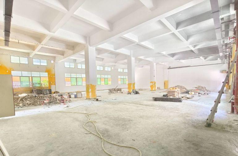 龙华大浪红本厂房一楼出租1000平层高6.5米仓库招租可分租