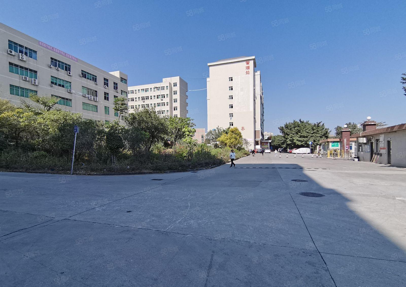 观澜高速口形象超好园区28000平原房东一楼二楼厂房仓库出租