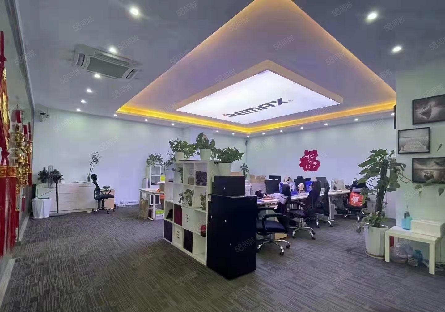 龙华大浪商业中心旁新出楼上精装修厂房出租1050平