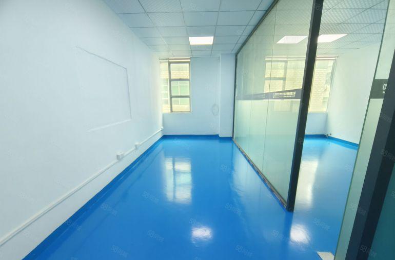 龙华地铁口精装修500平厂房出租，水电齐全带部分无尘车间