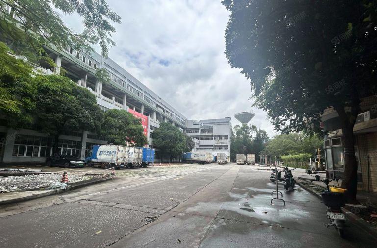 龙华元芬地铁口学院派花园1000厂房起租免租期23月