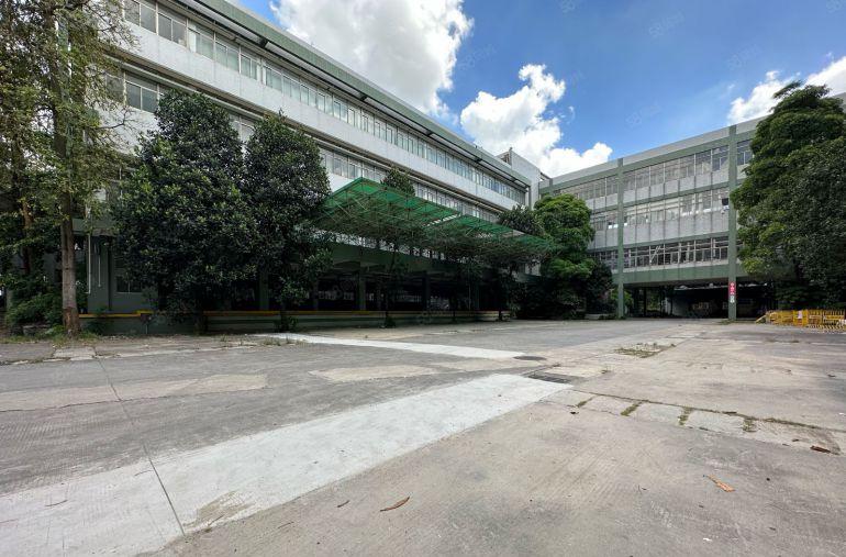 160平起分龙华元芬地铁口原房东红本厂房仓库办公室空地大好停