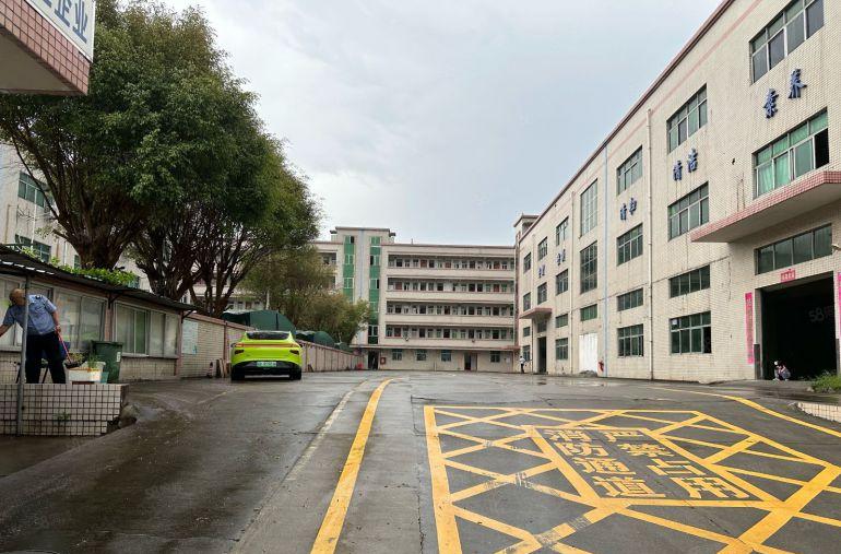 可分租龙华观澜独门独院6800平精装修重工业厂房仓库出租